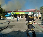 Пожар в "Кировском универмаге": фото и видео