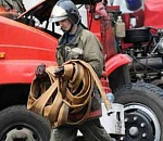 В Астрахани сгорел отдел в торговом павильоне