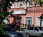 Астраханские мамочки штурмуют МФЦ из-за обещанных Путиным детских пособий