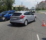 В Астрахани в ДТП пострадали 18-летний водитель и его пассажирка