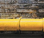 Директор астраханского предприятия пытался продать участок водопровода