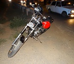 В Астрахани опрокинулся мотоцикл: пострадали водитель и пассажирка