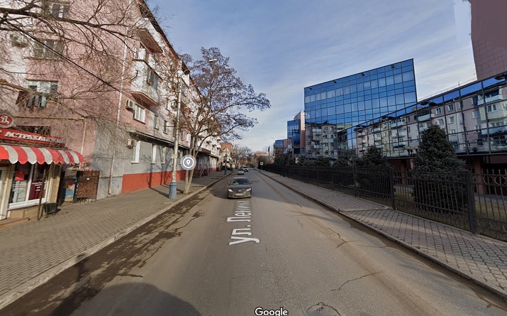 Астраханцев предупреждают о временном разрешении парковки в центре 