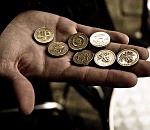 Индексация зарплат бюджетников приостановлена