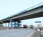 Под Астраханью приступили к ремонту путепровода над волгоградской трассой