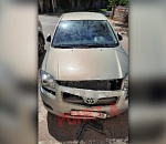 В Астрахани стая собак изуродовала автомобиль