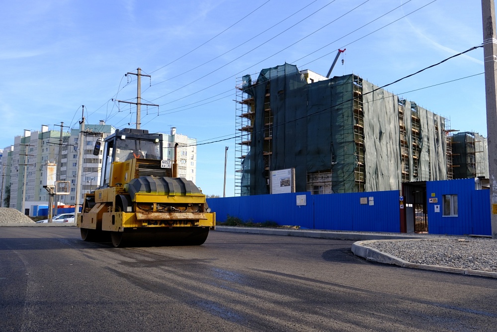 Дорогу к будущей поликлинике строят в Астрахани 