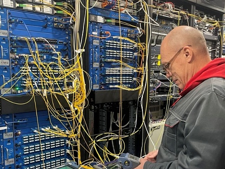 Контрольный пункт: «Ростелеком» завершил испытания российского DWDM-оборудования VPG LaserONE