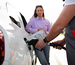 Сегодня астраханцы с нечетными номерами делят выделенные на заправку 78 часов 