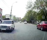 В Астрахани полиция задержала нарушителя ПДД, а у того оказался целый "букет" неоплаченных штрафов от ГИБДД