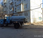 В забитой канализации в Военном городке обнаружился подозрительный мусор