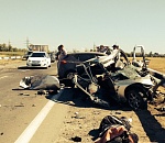 Три легковых автомобиля столкнулись в Астраханской области