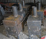 Житель астраханского села делает окопные печи для бойцов-участников СВО