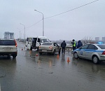 В Астрахани столкнулись маршрутка и легковушка: пострадали пять человек
