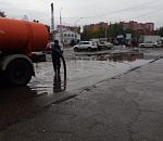 Астраханских водителей просят не мешать спецтехнике: с улиц города откачивают воду