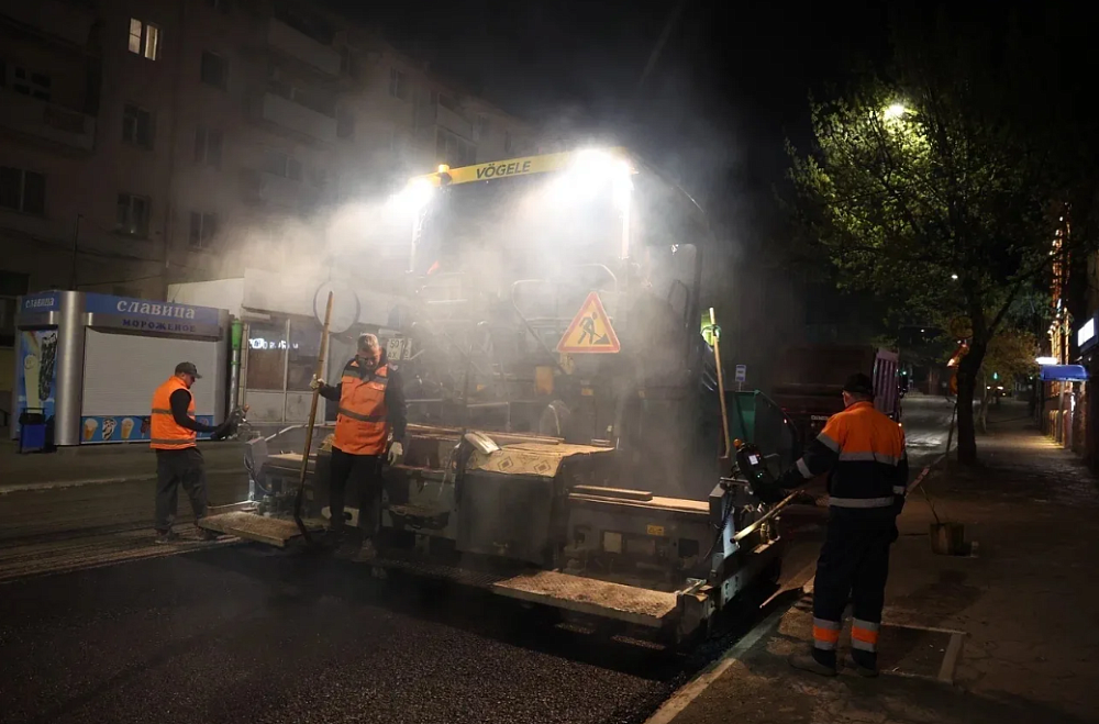 Дорожный марафон на астраханских улицах вышел на Боевую и Коммунистическую