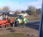 Странный ремонт дороги наблюдают жители астраханского села