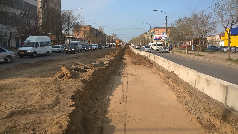 Фото дня: в Астрахани начался ремонт улицы Яблочкова