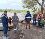 Паводок осложнил поиски утонувшего астраханца в Володарском районе
