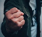 На берегу реки пьяный астраханец до смерти избил знакомого