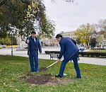 В Астрахани у стен кремля появилась аллея прокуроров