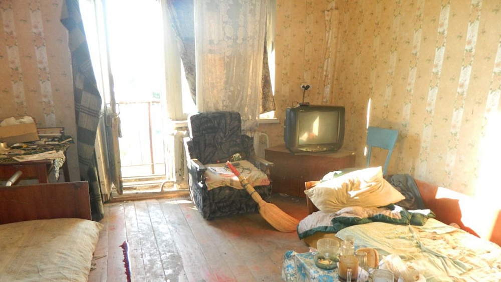 Пьяный астраханец зарезал друга, вышел на улицу и уснул