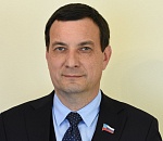 Президиум политсовета АРО "Единая Россия" принял решение исключить Ильдара Измайлова из партии, но тот ушел сам