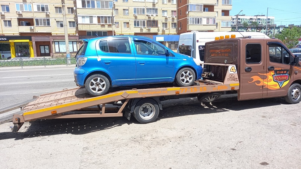 Приставы, полиция, налоговая и почта банк устроили облаву на астраханских водителей