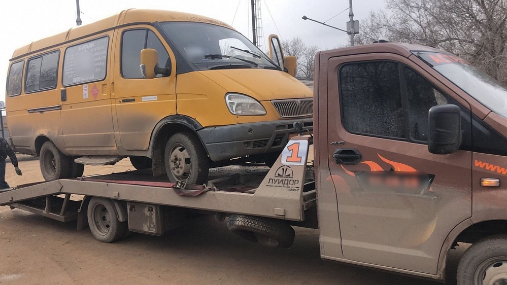 В Астрахани две опасные пассажирские ГАЗели отправили на штрафстоянку