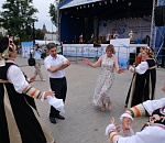 И. о. вице-губернатора области отплясывал кадриль на набережной