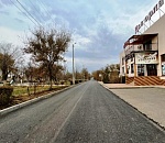 В Астрахани завершили укладку нового асфальта на улице Мосина 