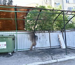 Астраханцы издеваются над мусорными контейнерами как могут