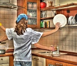 Астраханка, нанявшись сиделкой, обокрала хозяина и уехала в Дагестан