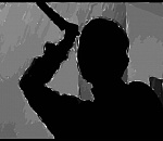 Астраханка несколько дней прятала на кухне разлагающийся труп