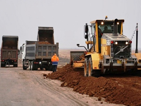 В Астраханской области на строительстве Восточного обхода увеличили число техники до 36 единиц