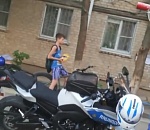 В Астрахани полицейские на мотоциклах гонятся за нарушителями. ВИДЕО