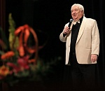 Творческая встреча с театральным патриархом пройдет в Астрахани