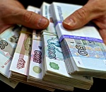 Бывший сотрудник полиции пообещал избавить астраханца от проблем, но нажил проблемы себе