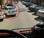В Астрахани из-за бога парковки не могла проехать пожарная машина