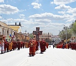 Крестный ход и пасхальные гуляния в Астрахани. Фотоотчет