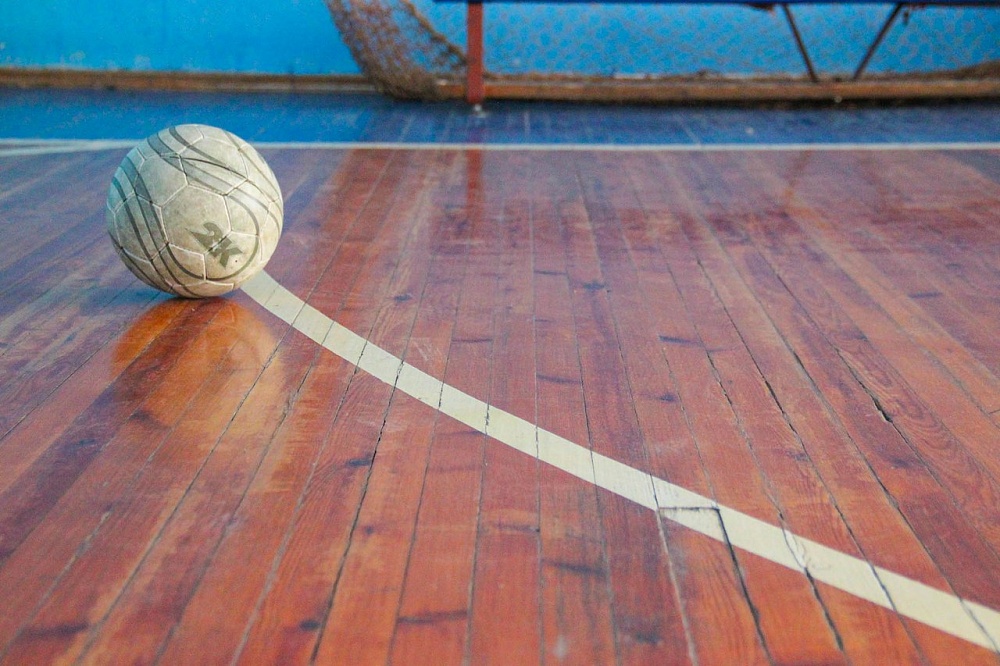 В Астрахани стартовал турнир по мини-футболу памяти Анатолия Гужвина