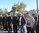 На севере Астраханской области первая группа мобилизованных отправилась в военно-учебные центры