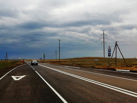 В Астраханской области приведут в порядок более 44 км региональных дорог и порядка 10 км городских