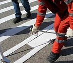  В Астрахани начали наносить дорожную разметку