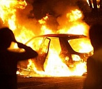  Ночью в Астрахани сгорели два автомобиля