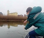 Росприроднадзор зафиксировал в Астрахани загрязнение нефтепродуктами  реки Прямая Болда