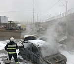 Виновница утреннего ДТП со сгоревшим авто остается в больнице. Новые подробности ЧП