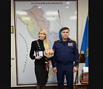 Астраханку, которая помогла полиции поймать бывших депутата и министра-педофилов, наградили