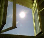 В Астрахани двухлетний мальчик выпал из окна четвертого этажа