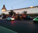 В центре Астрахани начались коммунальные работы на свежеотремонтированной дороге